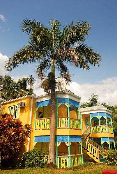 Grand Pineapple Resort 3*