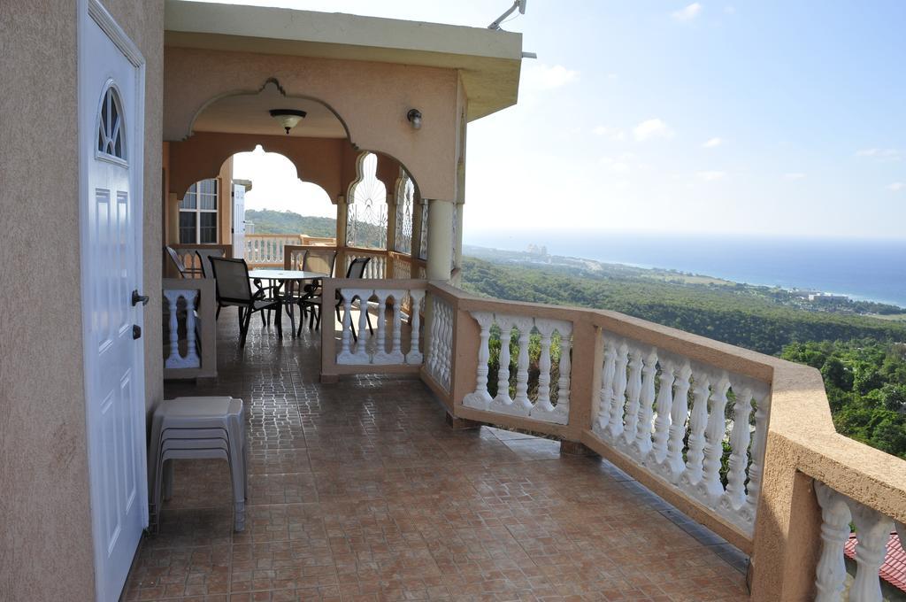 Sea View Heights Guest house 4*
