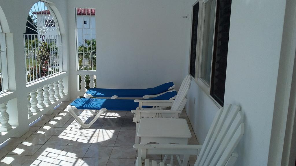 Treasure Bay Guest house 2*