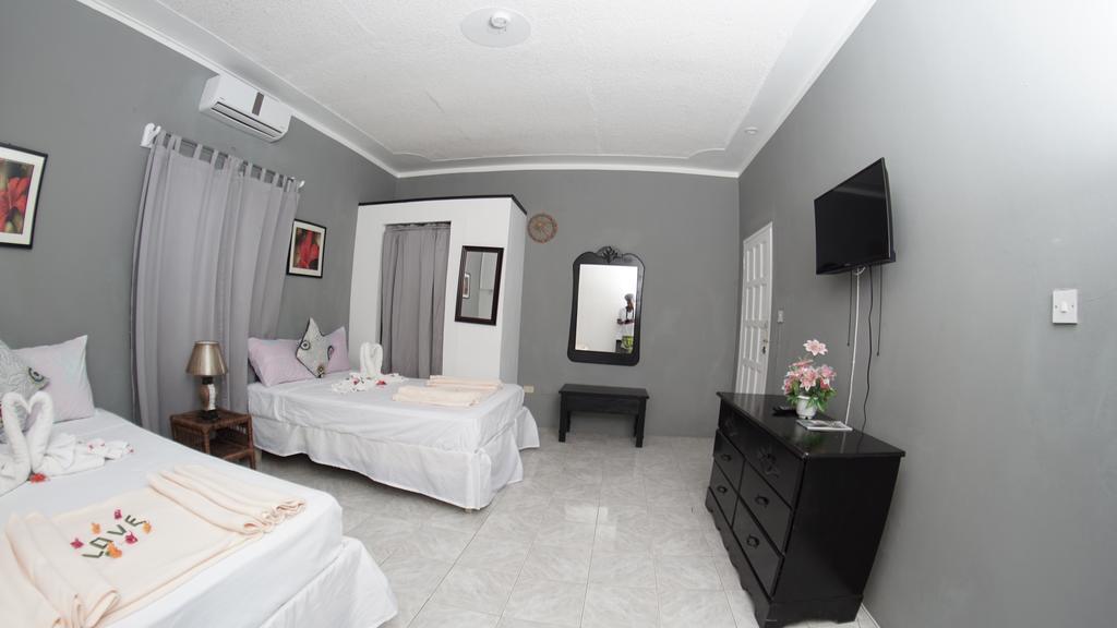 Hotel Bourbon Beach Jamaica *