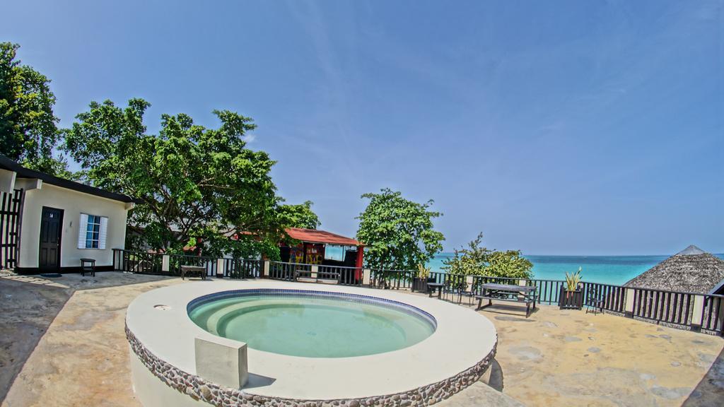 Hotel Bourbon Beach Jamaica *