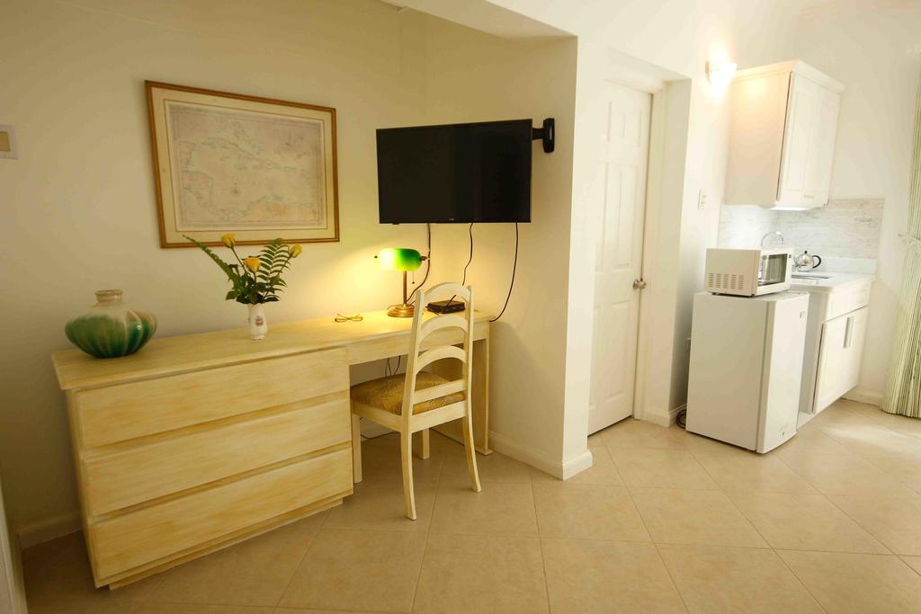 Cattleya Luxury Kingston