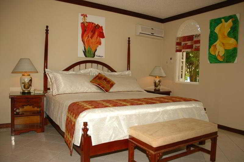 Resort Franklyn D & Runaway Bay