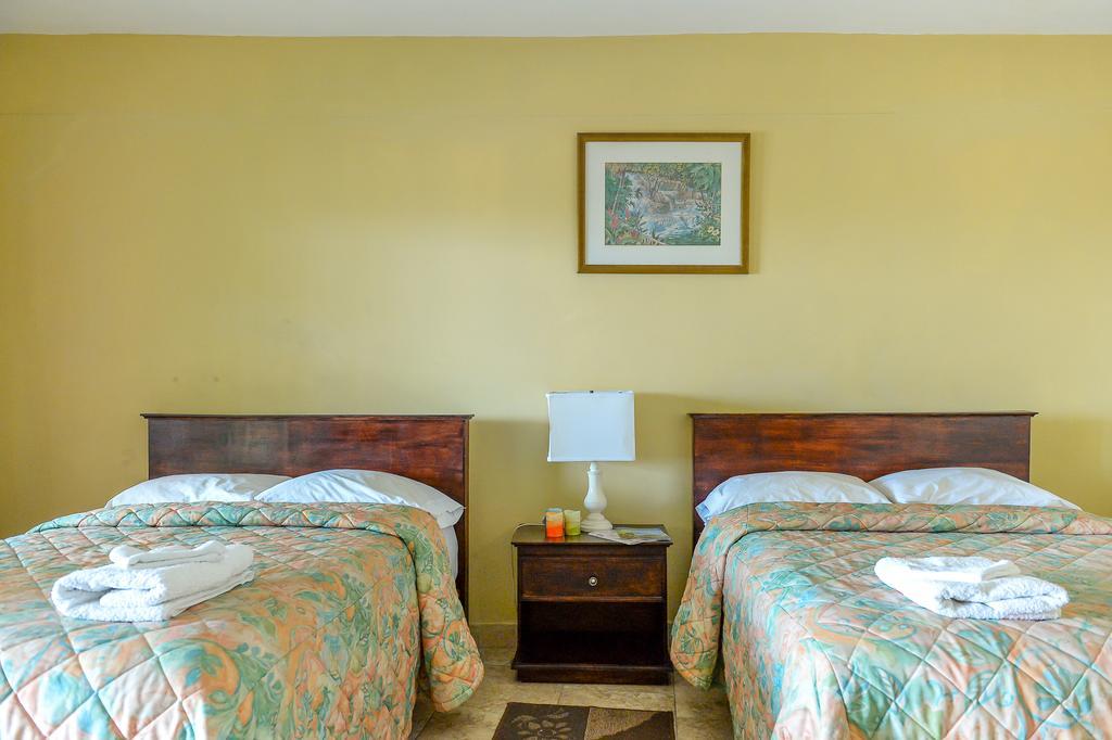 Rosehall Deluxe