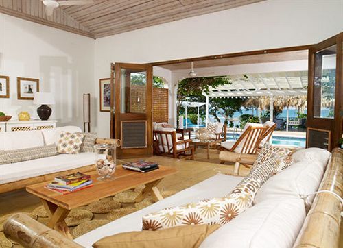 Calabash Bay Four Bedroom Hotel 4*