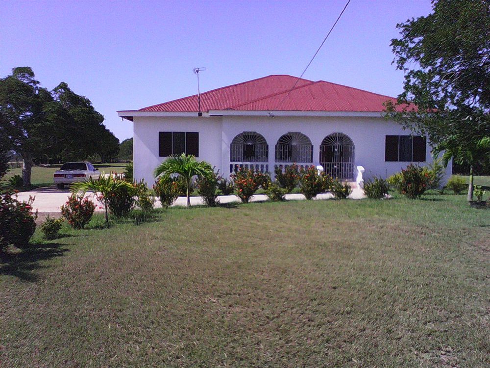 Treasure Bay Guest house 2*