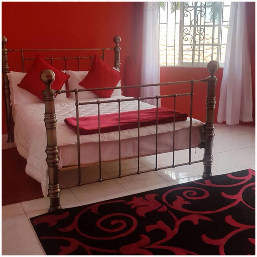 La Christina's From Guest house *