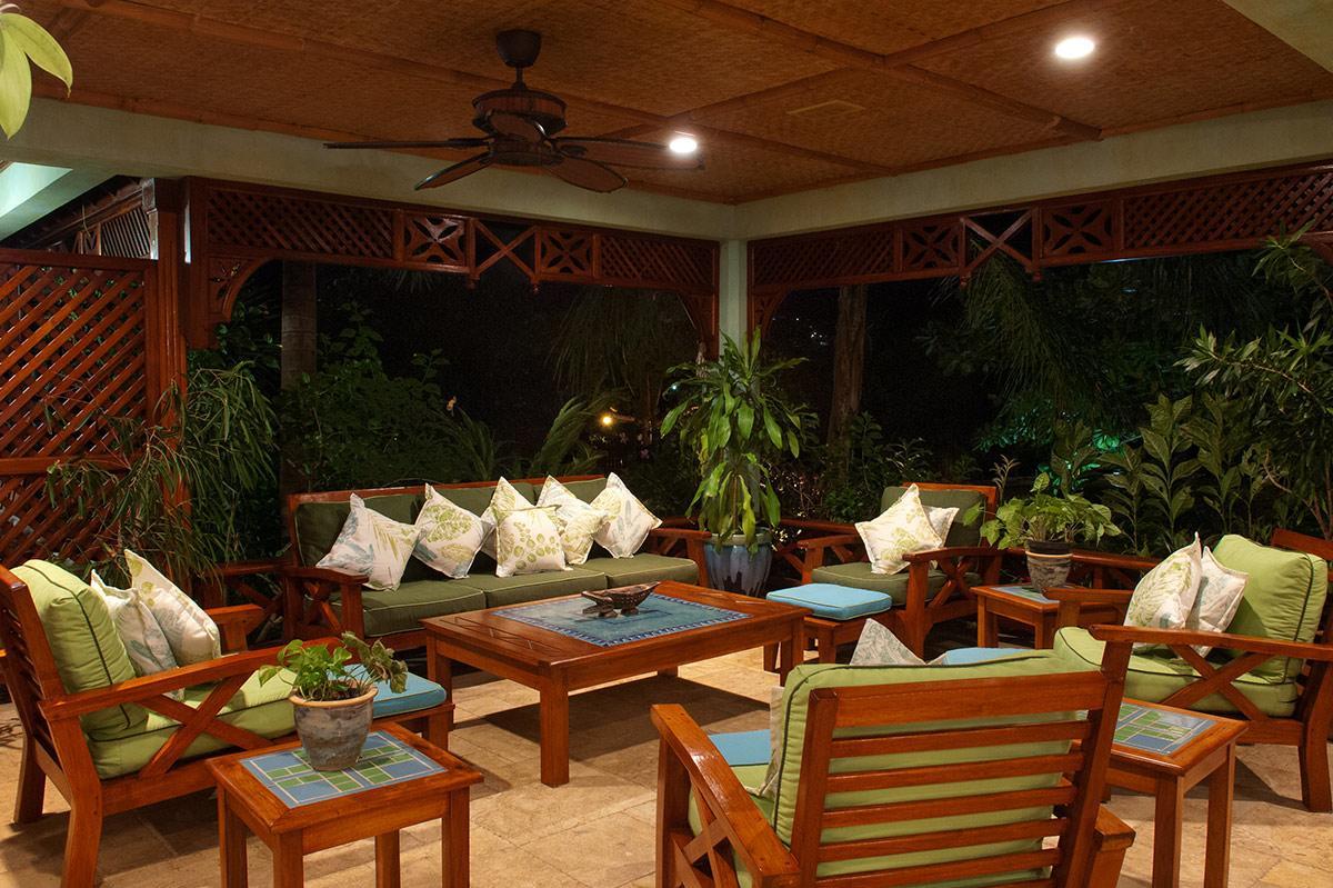 Whispering Waters Seven Bedroom * SAINT ANN