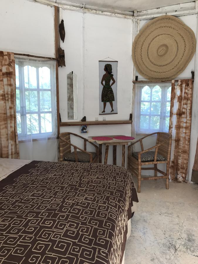 Shi Shed Africa Village Holiday home Treasure Beach