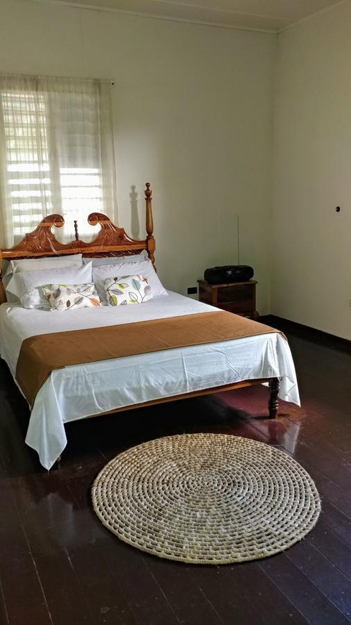 Cartref Creative Cribs * Port Maria