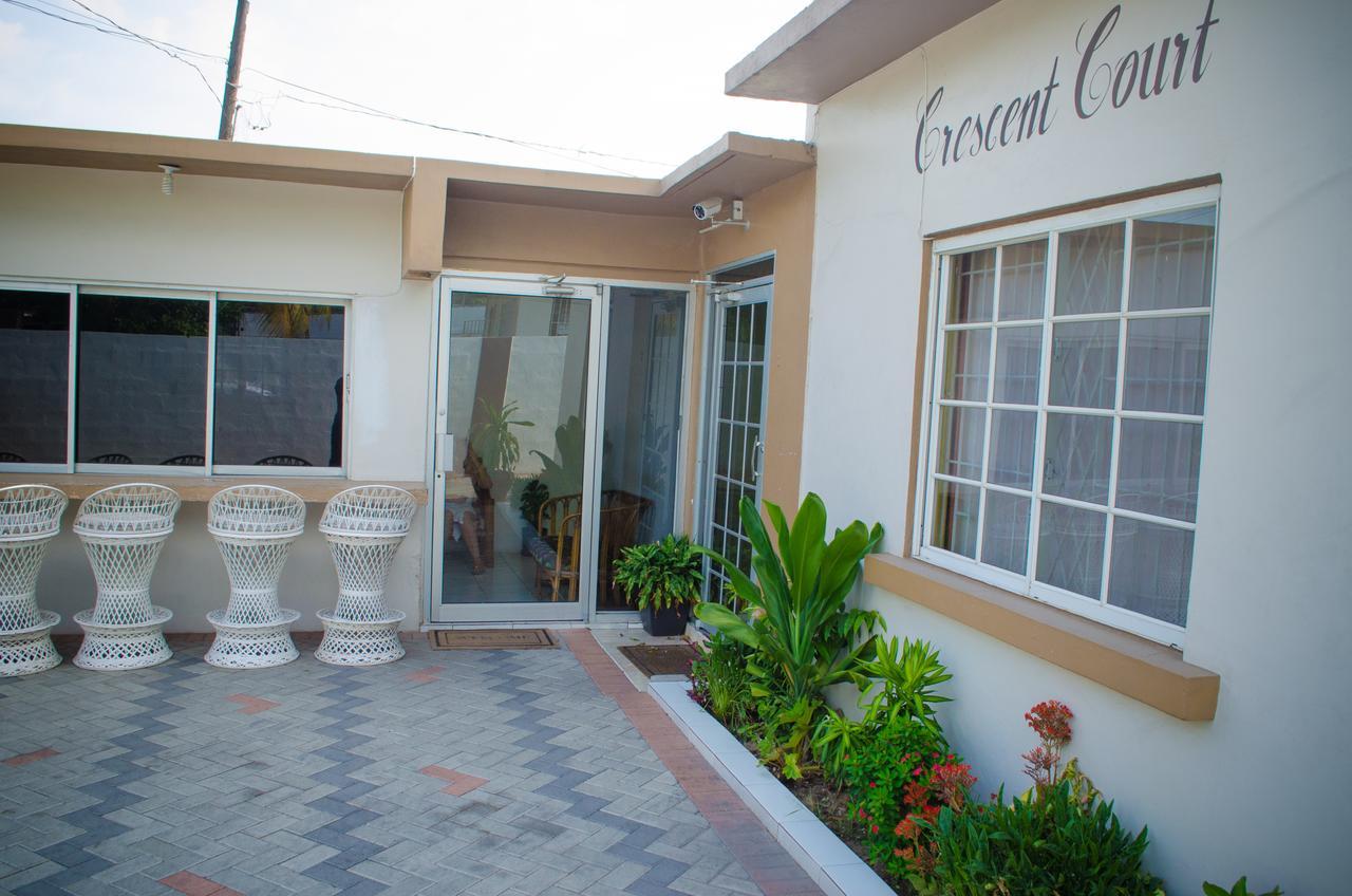 Crescent Court Hotel *
