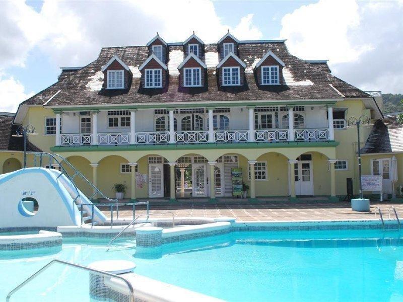 Sandcastle E9 Aparthotel 3*