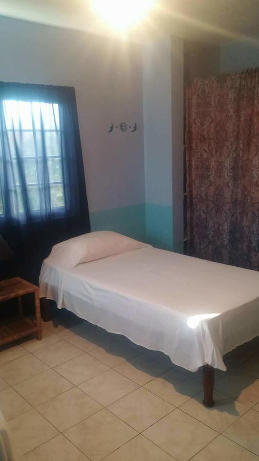 Tropical Breeze Guest house Negril