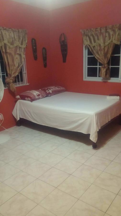 Tropical Breeze Guest house