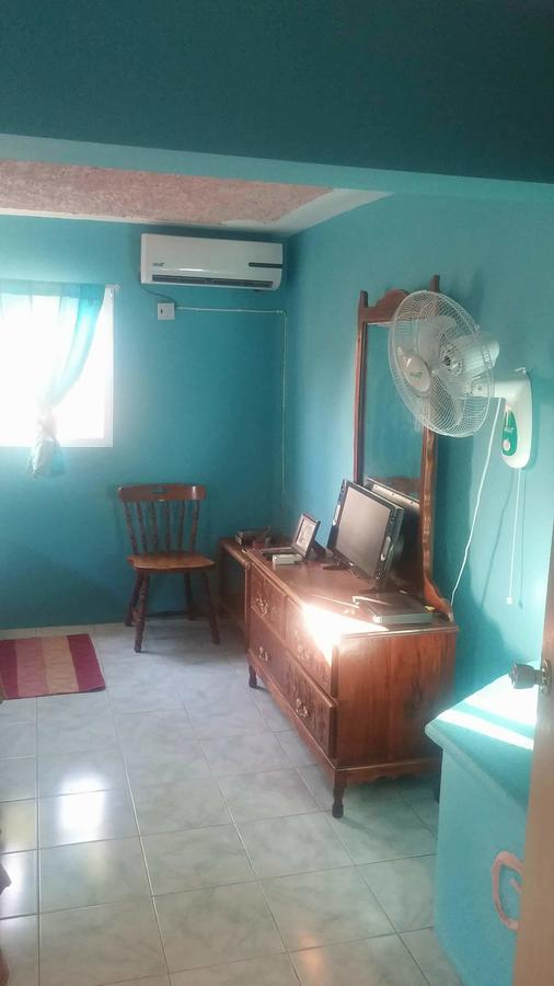 Tropical Breeze Guest house Negril