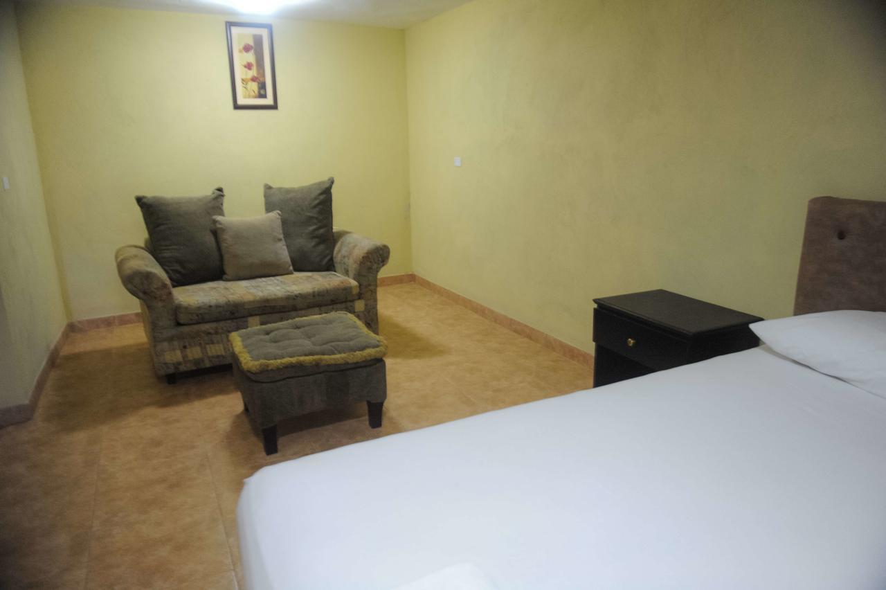 Rosehall Deluxe Bed & Breakfast 2*