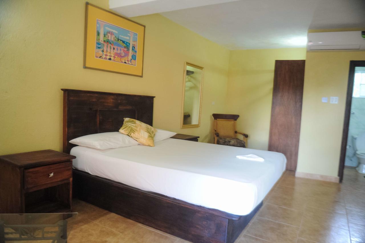 Bed & Breakfast Rosehall Deluxe Montego Bay
