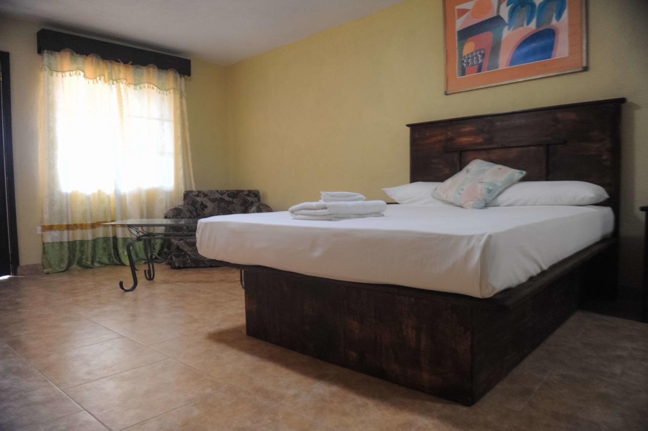 Rosehall Deluxe Bed & Breakfast