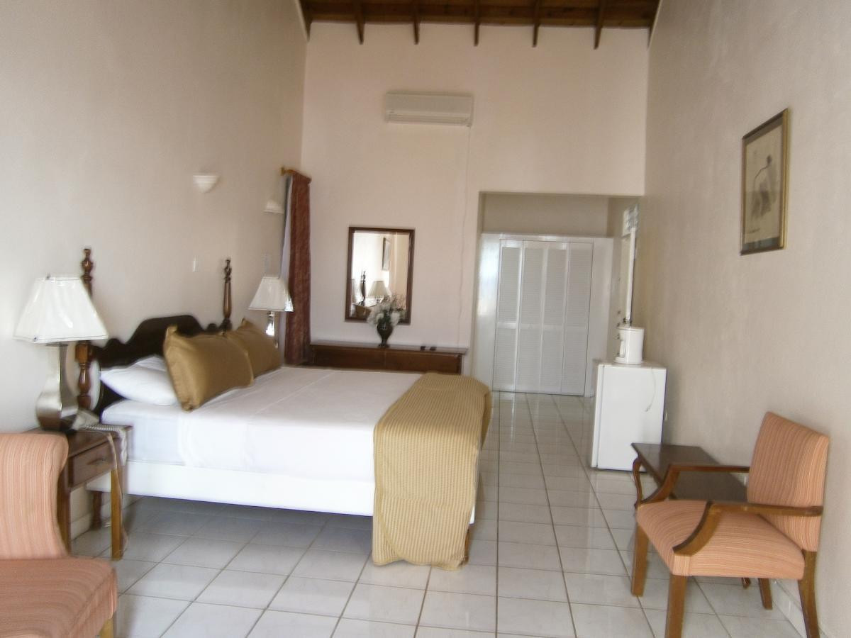 Whispering Bamboo Cove Hotel 2*