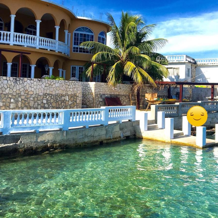 Waters Edge Homestay