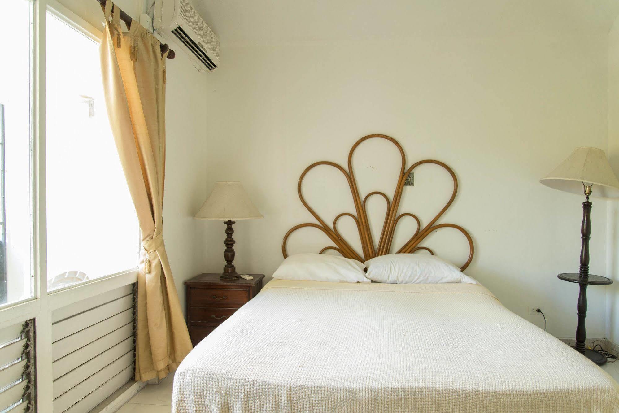 Court Manor At Club Apartment Montego Bay