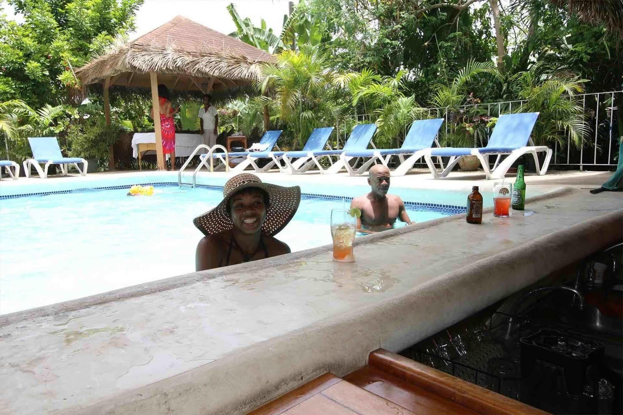 Seastar Negril