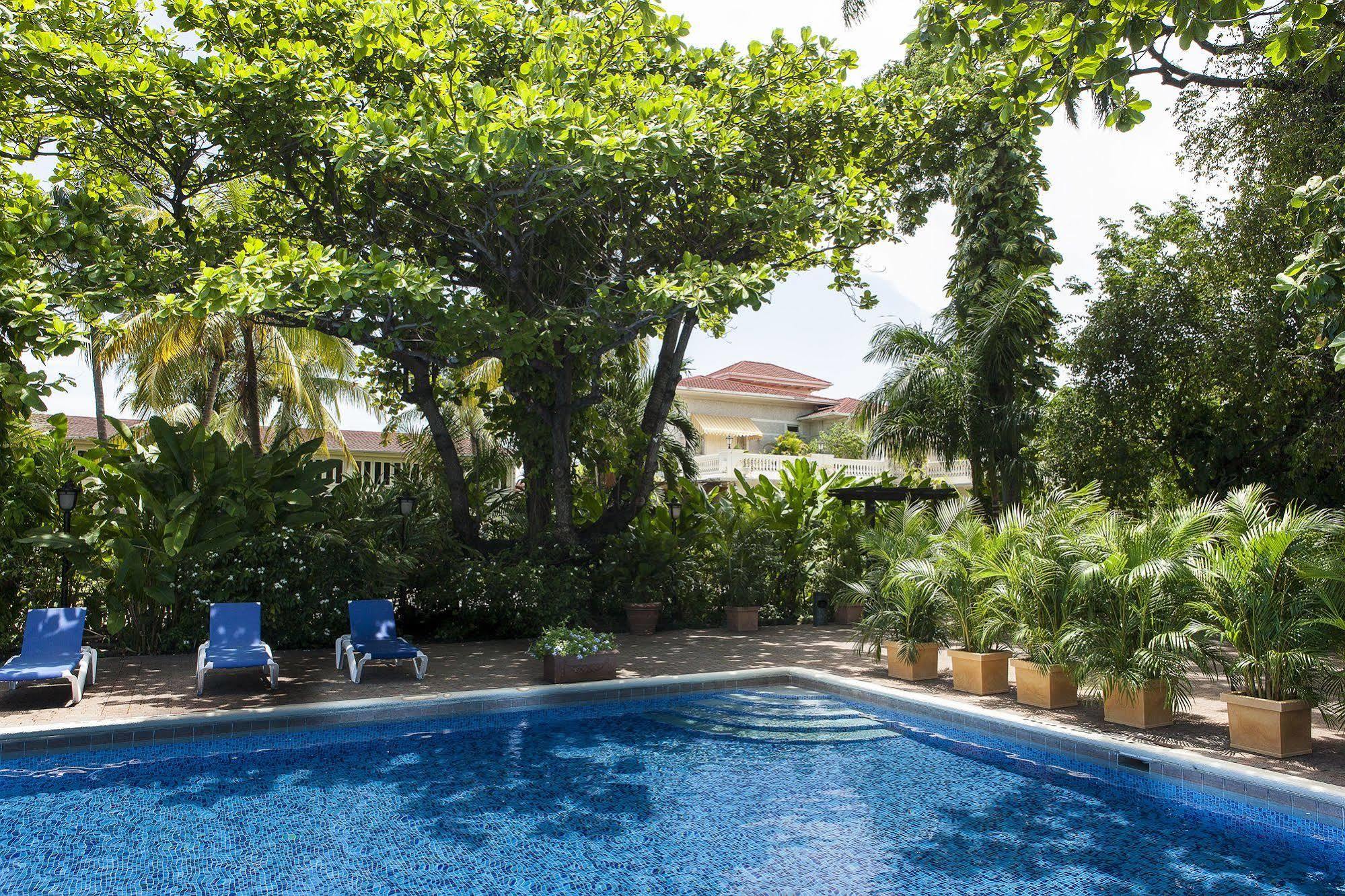 Terra Nova 5* Kingston
