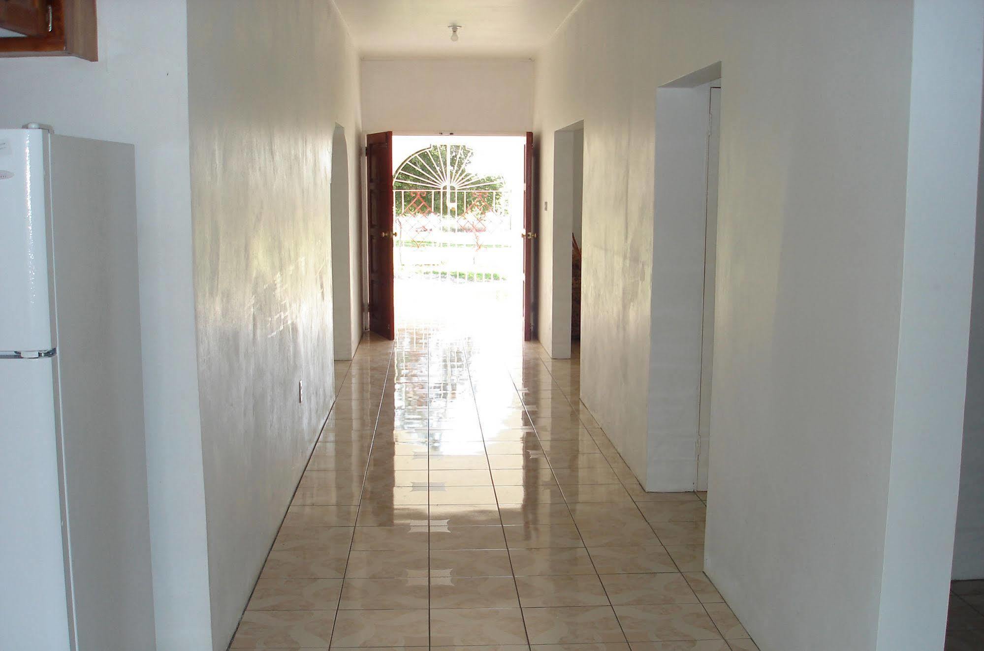 Guest house Treasure Bay 2*