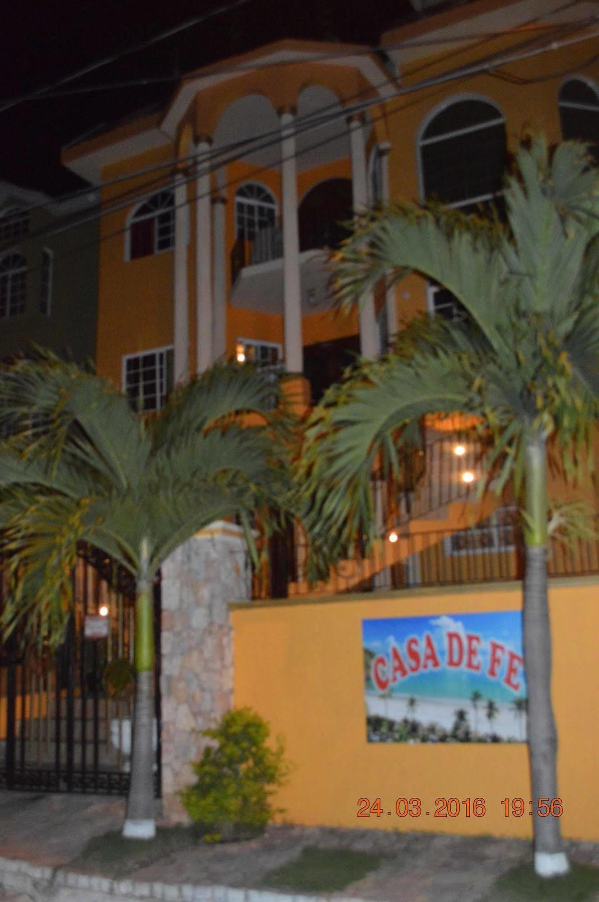 Casa De Fe Guest house