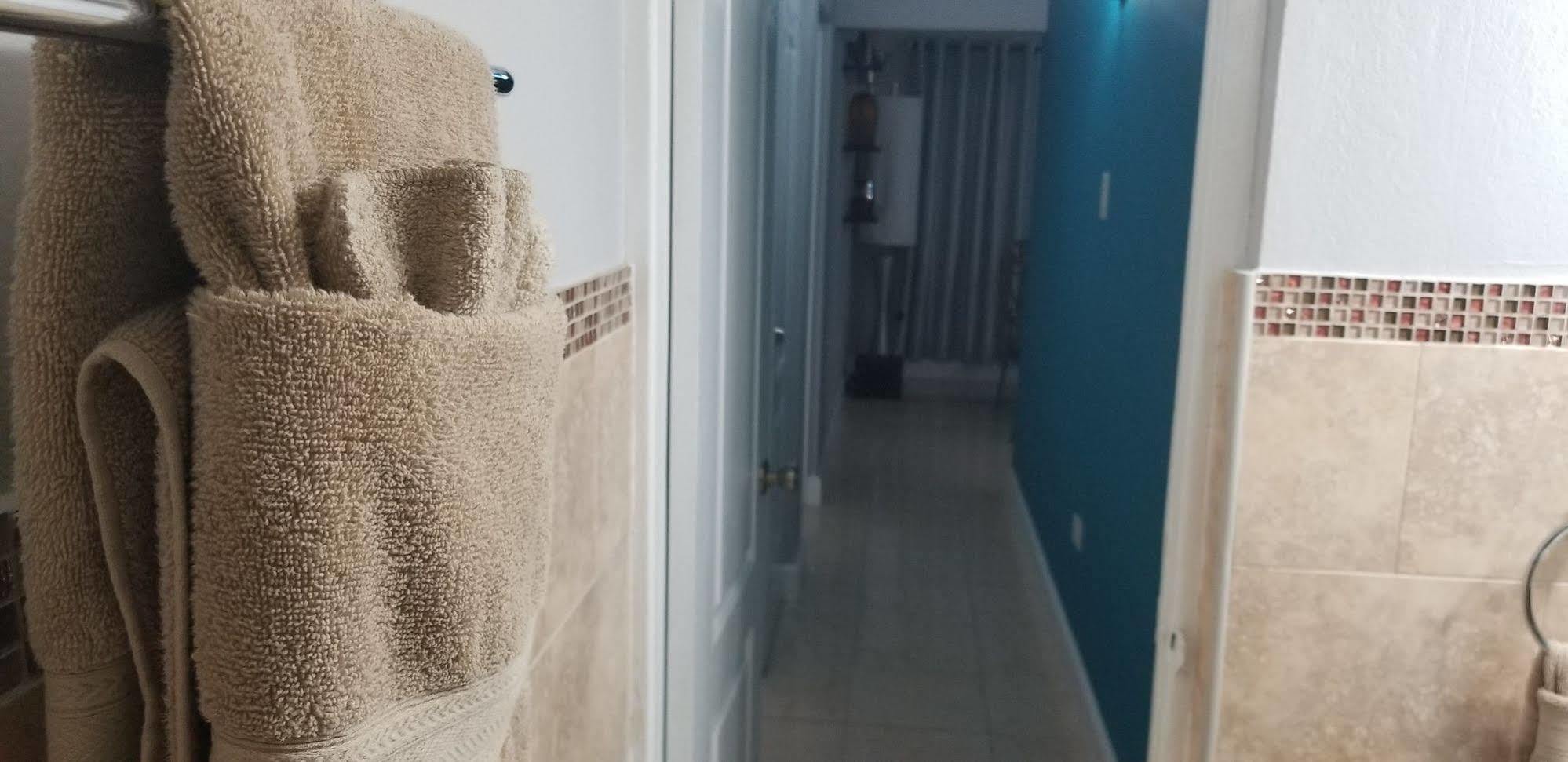 Casa Alexandria Guest *