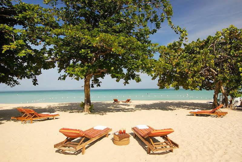 Grand Pineapple Resort Negril
