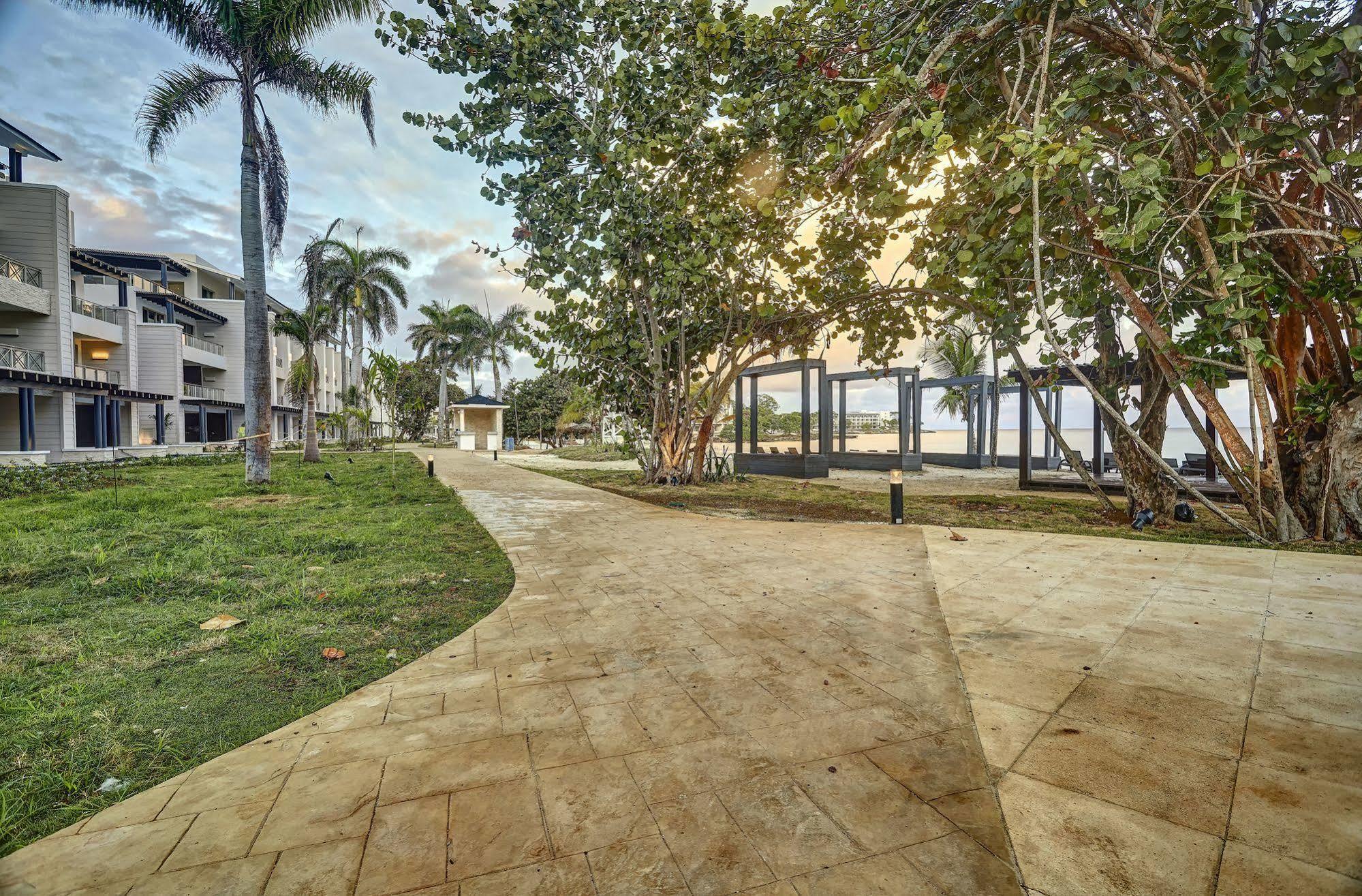 Royalton Negril, An Autograph Collection All-Inclusive Resort 5* Negril