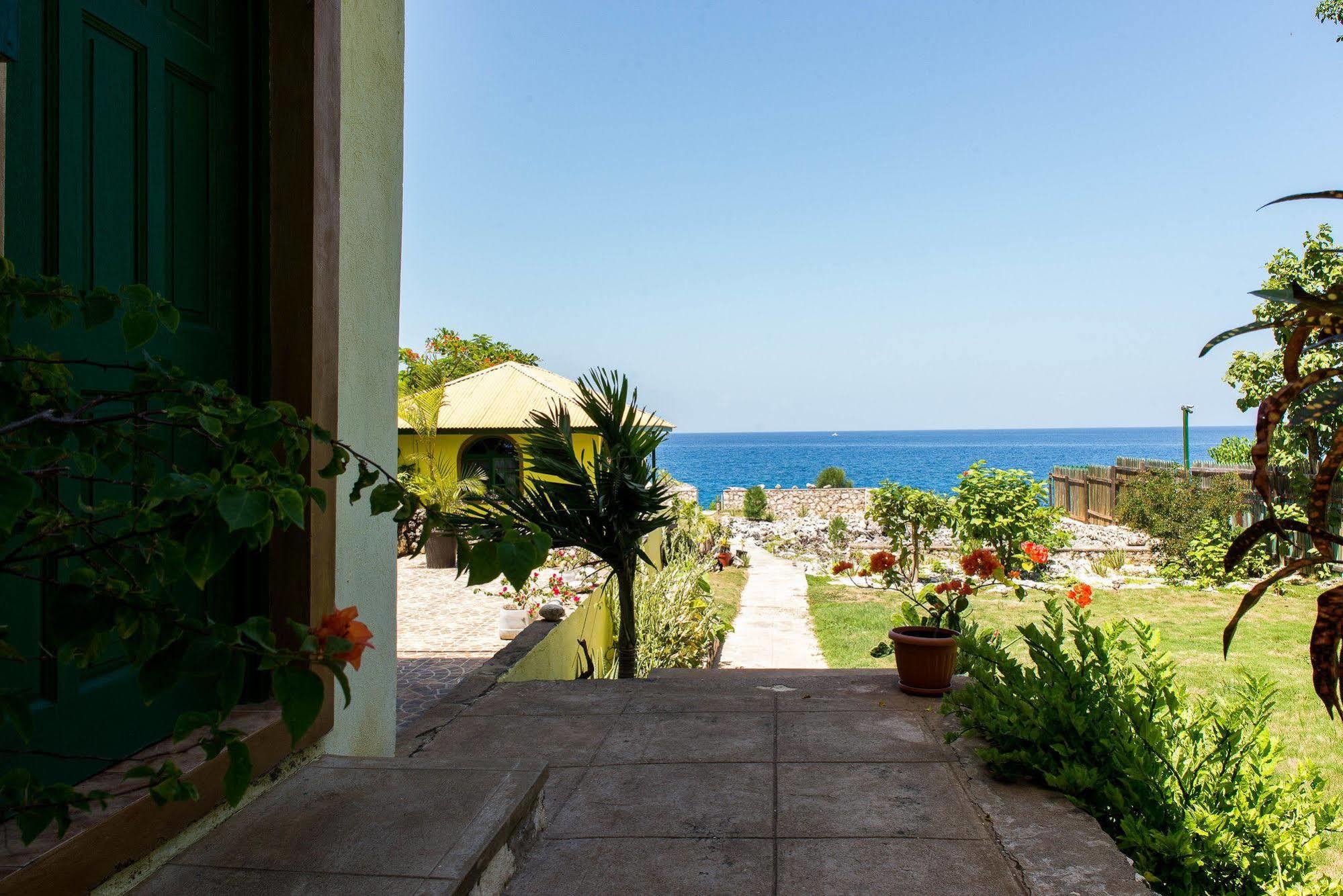 Sundown -negril Villa Negril