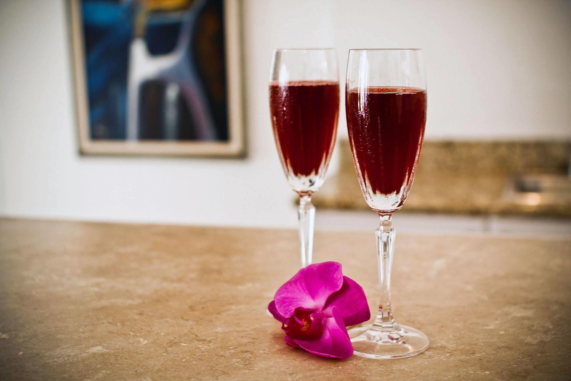 Cattleya Luxury 3* Kingston