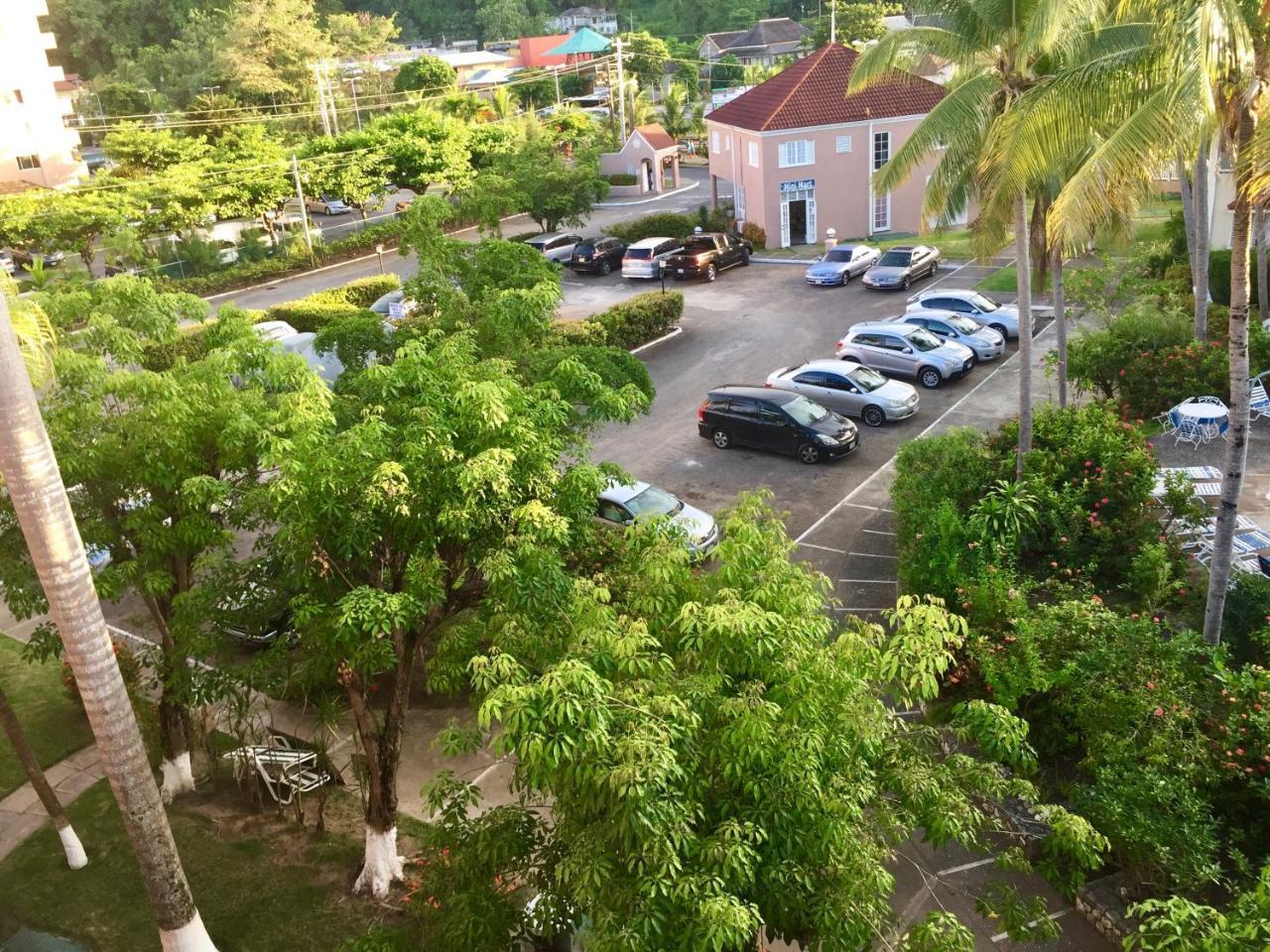 Villa Apt 60 Fishermans Point *