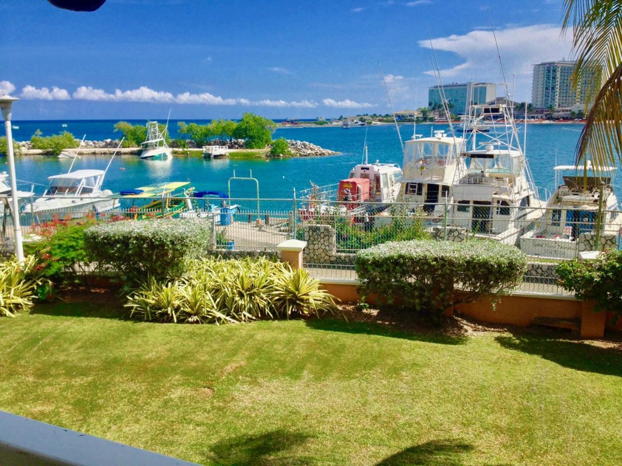 Apt 60 Fishermans Point *