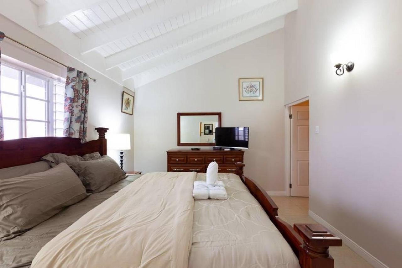 Kensington Bliss Apartment Kingston