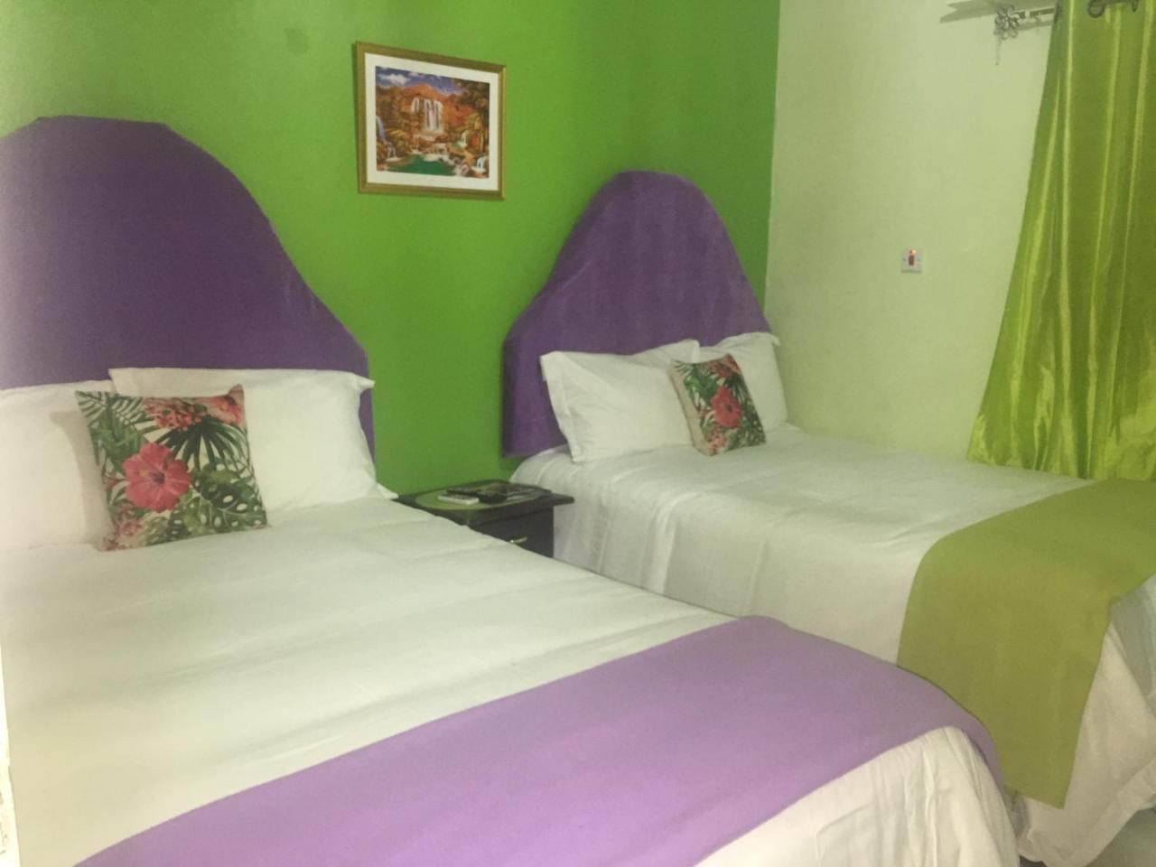 Guest house Casa De Fe 3*