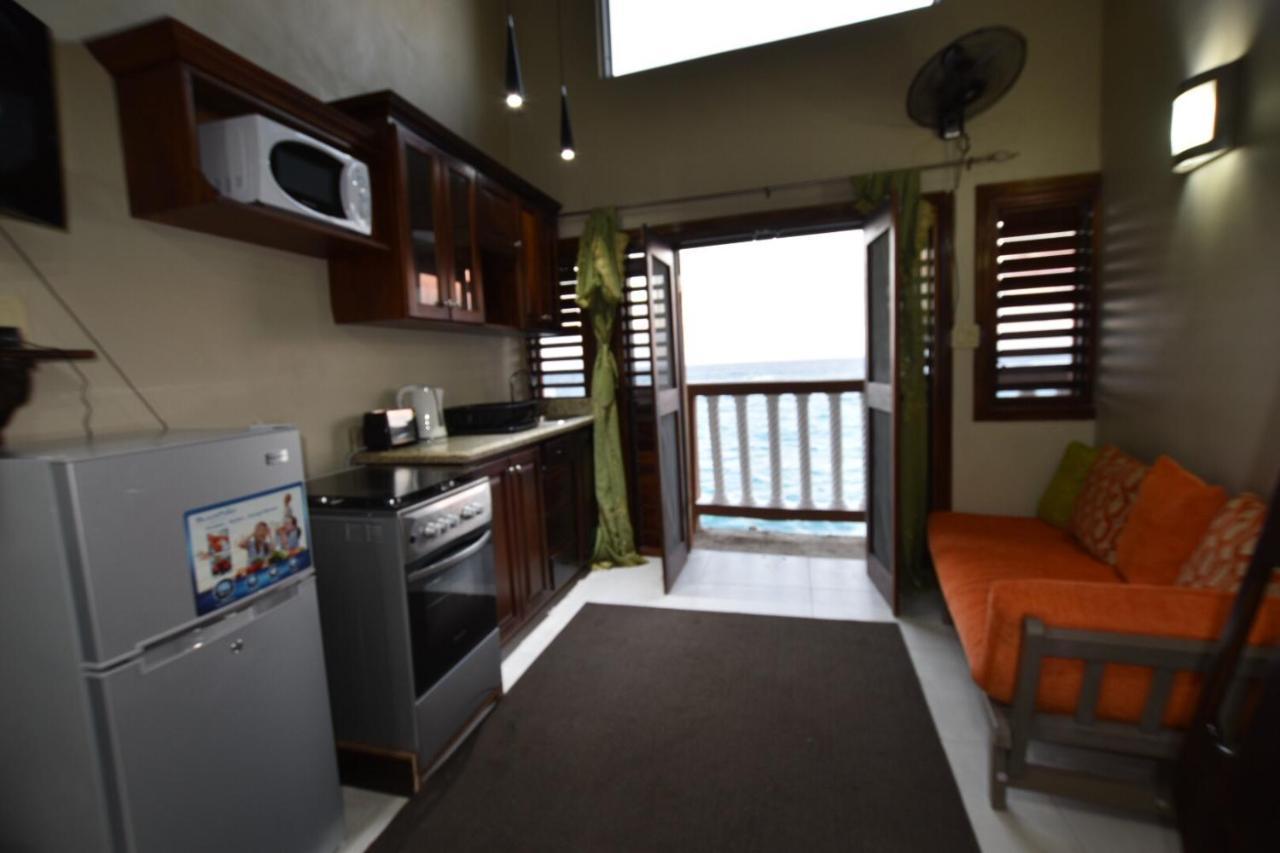 Shipwatcher W/mezzanine Ocho Rios