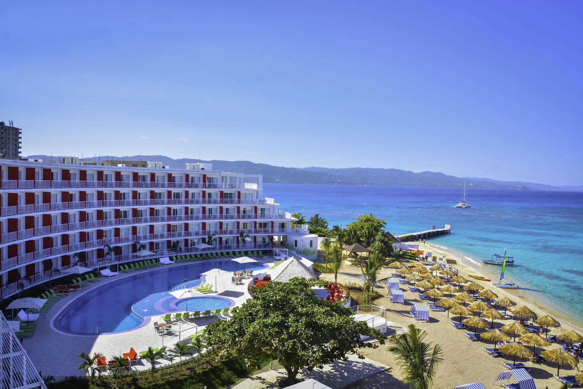 Grand Decameron Cornwall Beach, A Trademark All-Inclusive Resort Resort