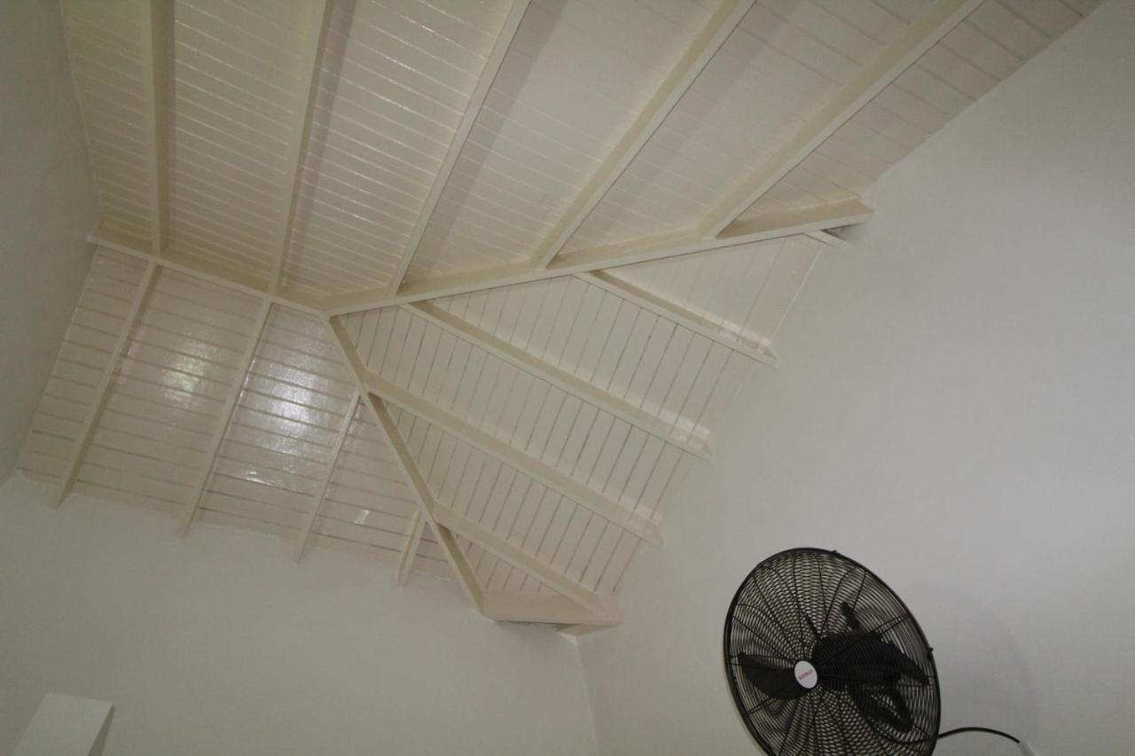 Belleh23 Creative Albergue *