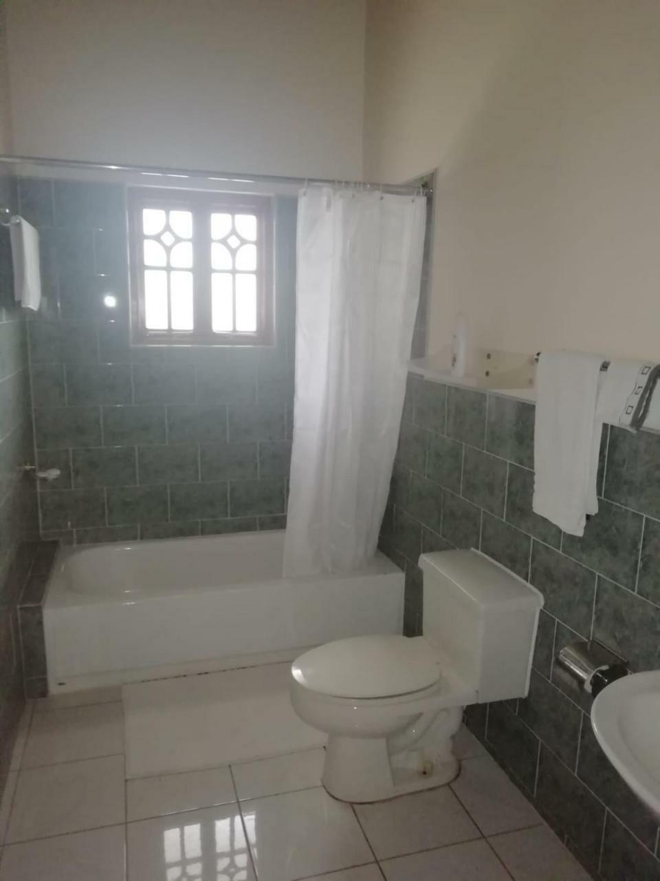 Hylton Enterprise Negril