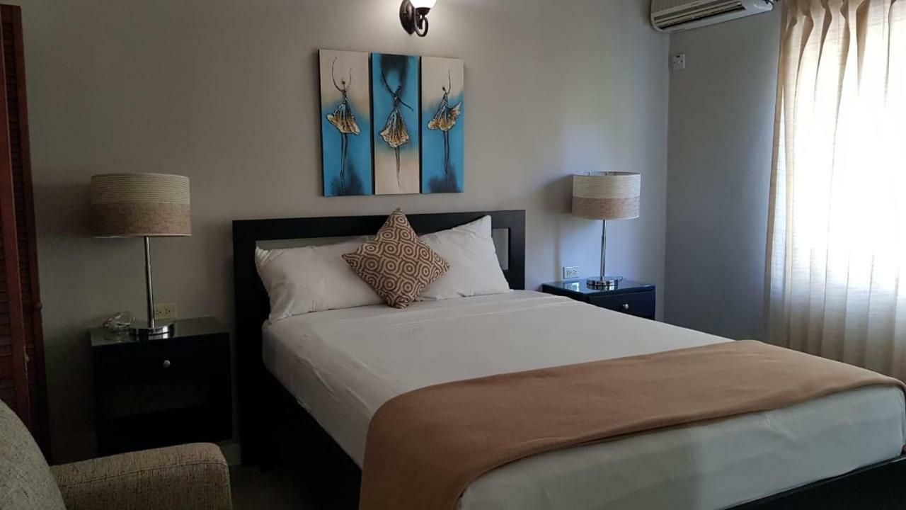 Christar Hotel Kingston