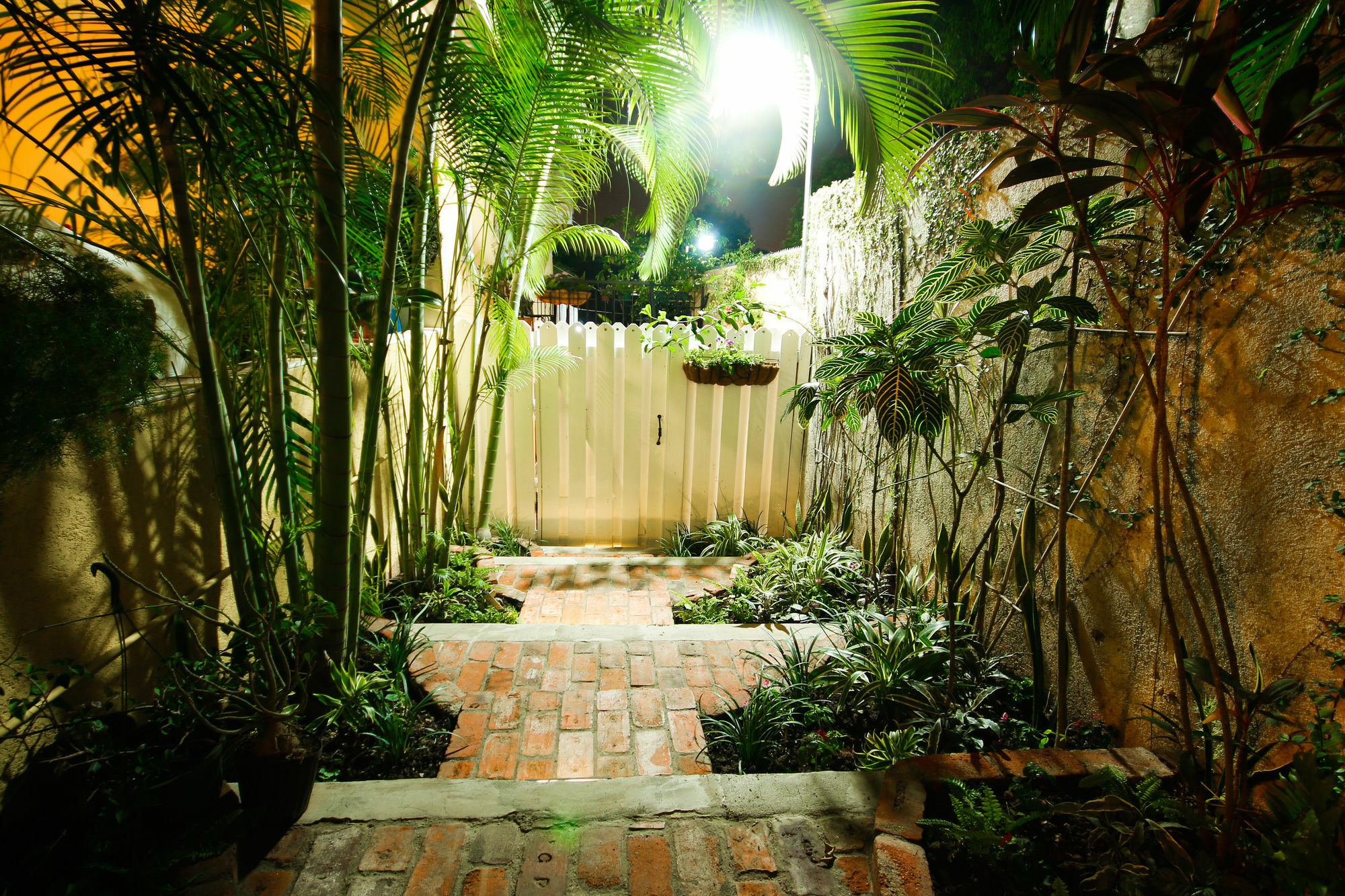 Guest house Cattleya Luxury 3*