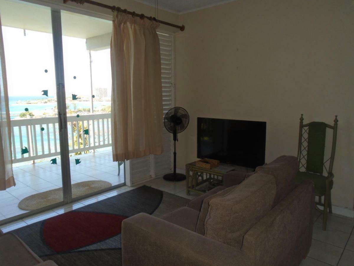 Columbus Heights Apartment Ocho Rios
