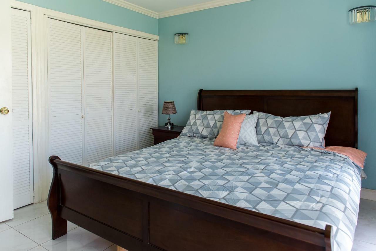 Little Bay Country Club - 1 Bedroom Ferienhaus