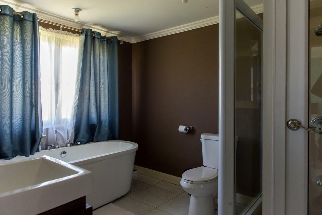 Little Bay Country Club - 1 Bedroom Ferienhaus *