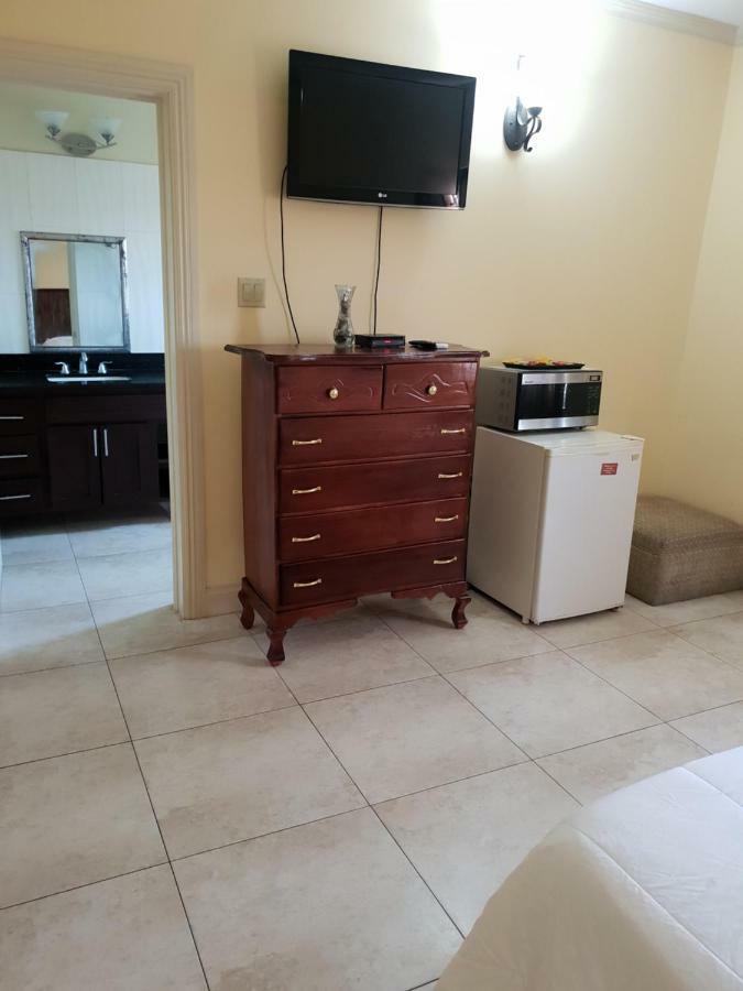 Paradise Place 2 Guest house Kingston