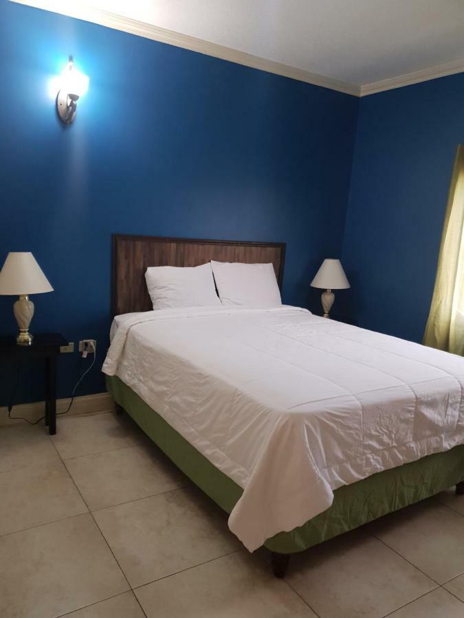 Paradise Place 2 2*