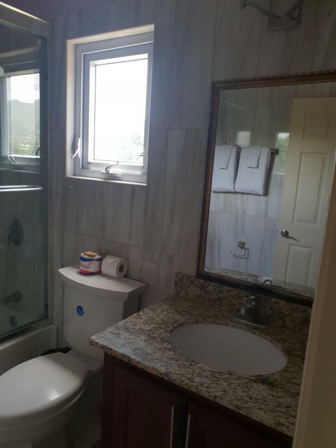 Paradise Place 2 Guest house Kingston
